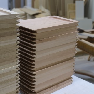 Trancherbräda med frästa fingergrepp